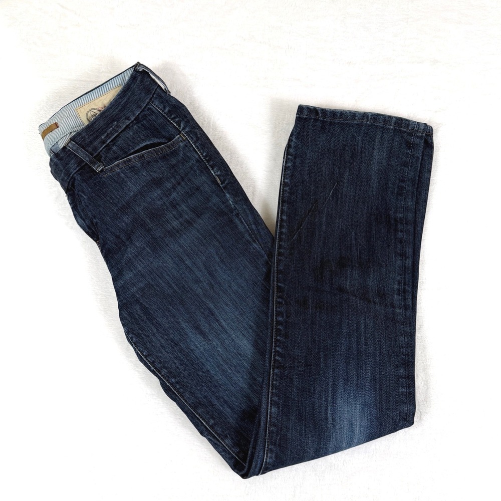 GAP Women Straight Leg Jeans in Dark Blue Wash